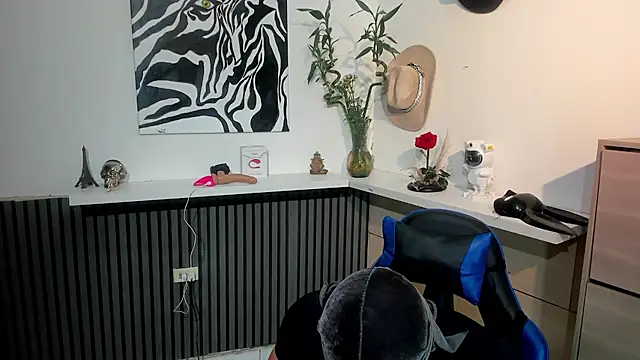 Daemon21 online show from February 3, 2026, 7:52 pm