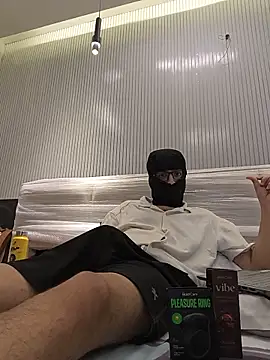 DelhiDick69 online show from June 22, 2026, 10:40 pm
