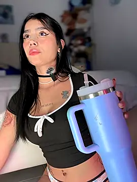 -Loren- online show from September 16, 2025, 10:16 am