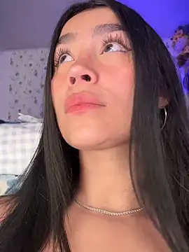 -Loren- online show from March 12, 2026, 11:16 am