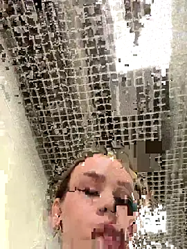 Street young online show from November 14, 2025, 3:00 pm