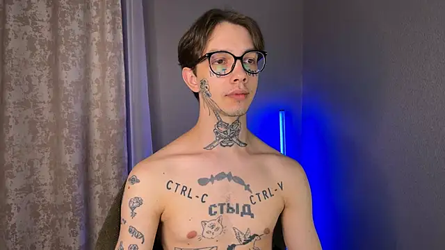 Snapshot of anahori__simon chatting on January 17, 2025, 9:50 pm anahori simon online show from January 17, 2025, 9:50 pm