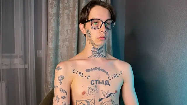 Snapshot of anahori__simon chatting on February 4, 2025, 8:49 pm anahori simon online show from February 4, 2025, 8:49 pm