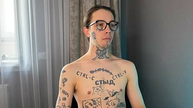 Snapshot of anahori__simon chatting on February 11, 2025, 11:43 am anahori simon online show from February 11, 2025, 11:43 am