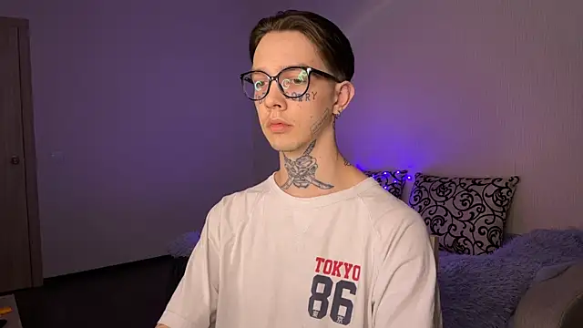 Snapshot of anahori__simon chatting on February 27, 2025, 9:04 pm anahori simon online show from February 27, 2025, 9:04 pm