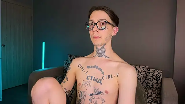 Snapshot of anahori__simon chatting on March 13, 2025, 5:33 am anahori simon online show from March 13, 2025, 5:33 am