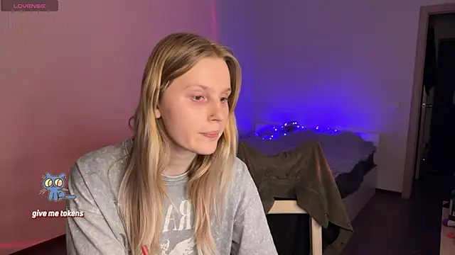 Snapshot of anahori__simon chatting on March 15, 2025, 10:22 pm anahori simon online show from March 15, 2025, 10:22 pm