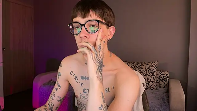 Snapshot of anahori__simon chatting on October 2, 2025, 11:50 am anahori simon online show from October 2, 2025, 11:50 am