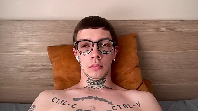 Snapshot of anahori__simon chatting on February 23, 2026, 7:50 am anahori simon online show from February 23, 2026, 7:50 am