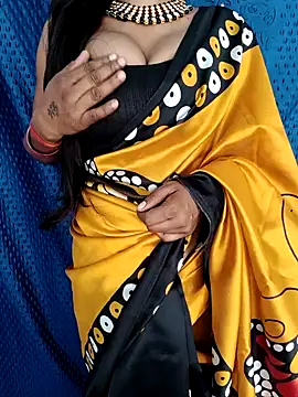 Snapshot of Savita_hotmom chatting on February 10, 2025, 7:15 am Savita hotmom online show from February 10, 2025, 7:15 am