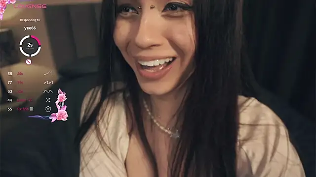 Snapshot of vivid_girls_vg chatting on March 17, 2025, 1:29 pm vivid girls vg online show from March 17, 2025, 1:29 pm