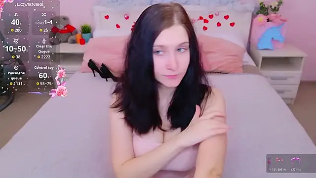 SarahStanley online show from April 9, 2026, 4:12 pm