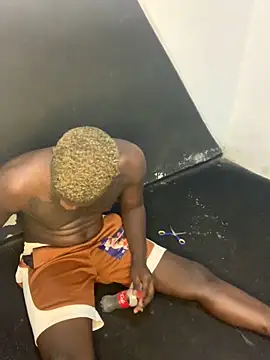 Snapshot of bad-boy-2002 chatting on February 3, 2025, 9:50 pm bad-boy-2002 online show from February 3, 2025, 9:50 pm