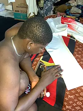 Snapshot of bad-boy-2002 chatting on February 28, 2025, 12:20 pm bad-boy-2002 online show from February 28, 2025, 12:20 pm