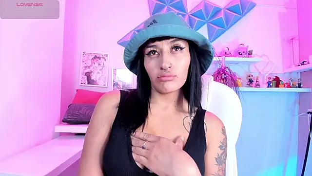 Snapshot of Valkiria_ponce chatting on January 17, 2026, 8:08 am Valkiria ponce online show from January 17, 2026, 8:08 am