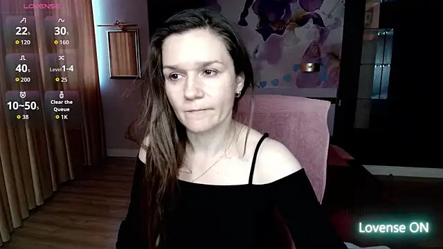 AriaGray online show from April 11, 2026, 5:45 am