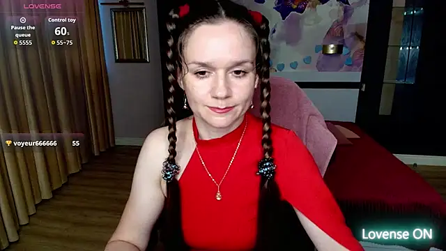 AriaGray online show from July 9, 2026, 2:37 am