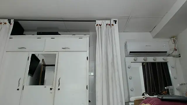 Snapshot of marcella6 chatting on January 30, 2025, 2:04 pm marcella6 online show from January 30, 2025, 2:04 pm