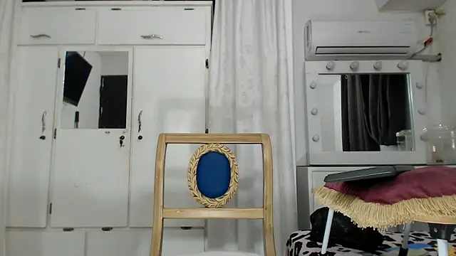 Snapshot of marcella6 chatting on February 28, 2025, 1:47 pm marcella6 online show from February 28, 2025, 1:47 pm