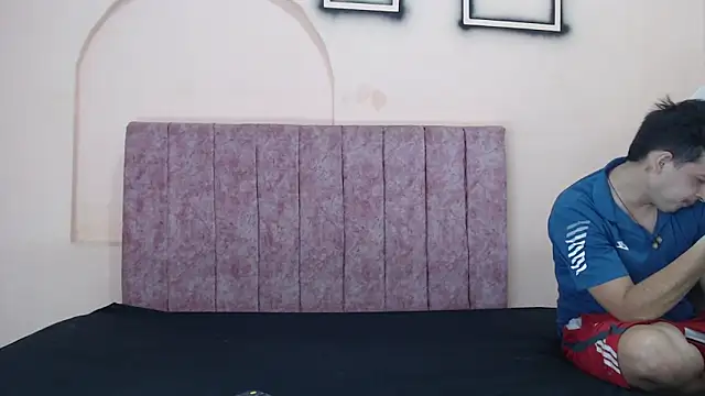 FerneyManti online show from April 16, 2026, 2:07 pm