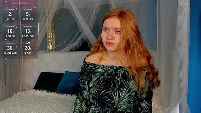 Eva  Lewis online show from February 5, 2026, 1:10 am