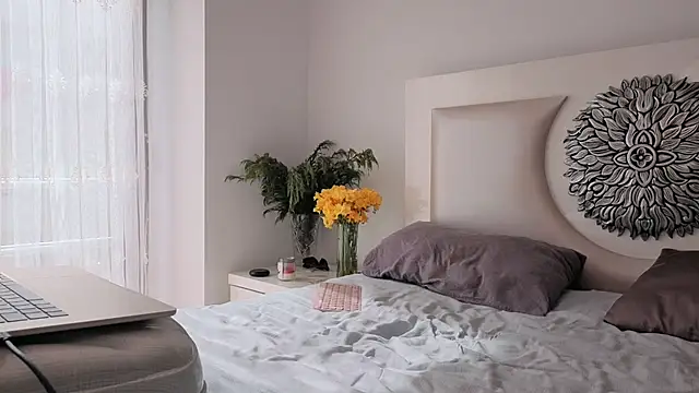 Snapshot of my_lina chatting on March 5, 2025, 7:38 am my lina online show from March 5, 2025, 7:38 am