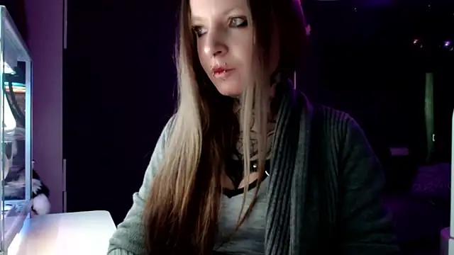 Snapshot of InesGold chatting on February 12, 2025, 7:13 am InesGold online show from February 12, 2025, 7:13 am