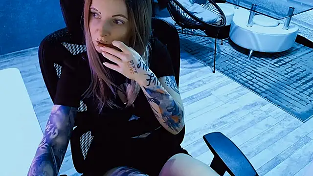 Snapshot of InesGold chatting on April 8, 2026, 8:09 pm InesGold online show from April 8, 2026, 8:09 pm