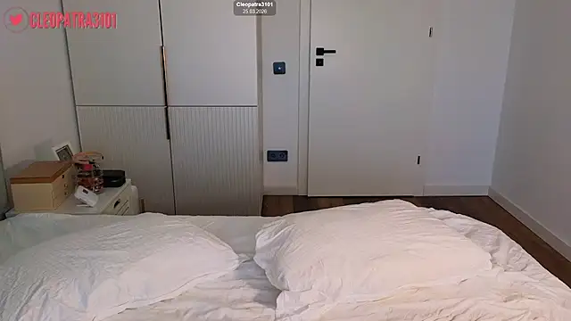 Cleopatra3101 online show from March 25, 2026, 6:30 am