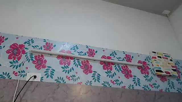 KristalTsXXX online show from November 7, 2025, 9:15 pm