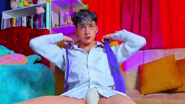 GabyThoms online show from February 26, 2025, 11:04 pm