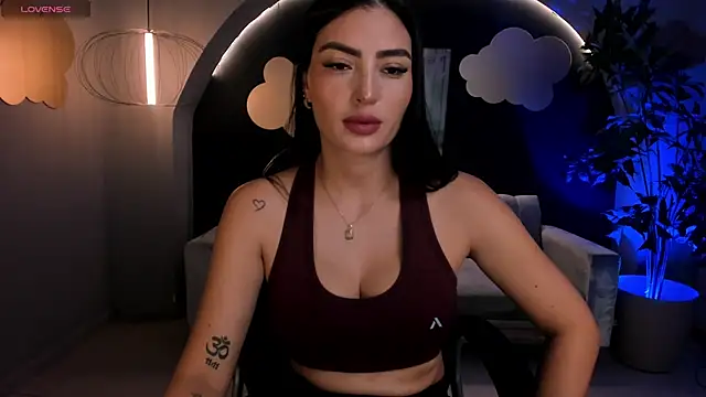 AbbyDalton online show from March 17, 2025, 11:00 am