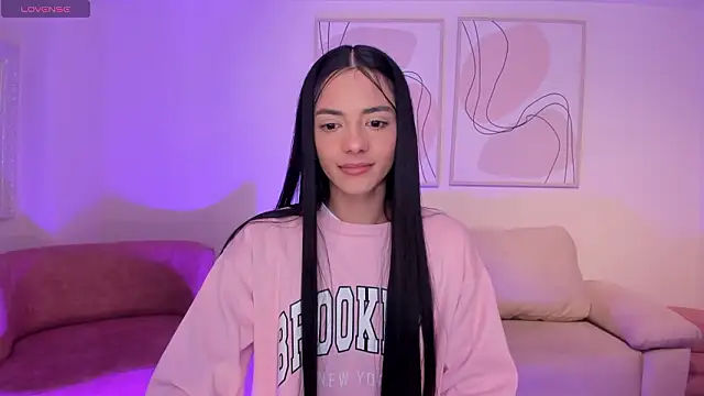 Snapshot of HannahJamesX chatting on February 22, 2026, 11:42 am HannahJamesX online show from February 22, 2026, 11:42 am