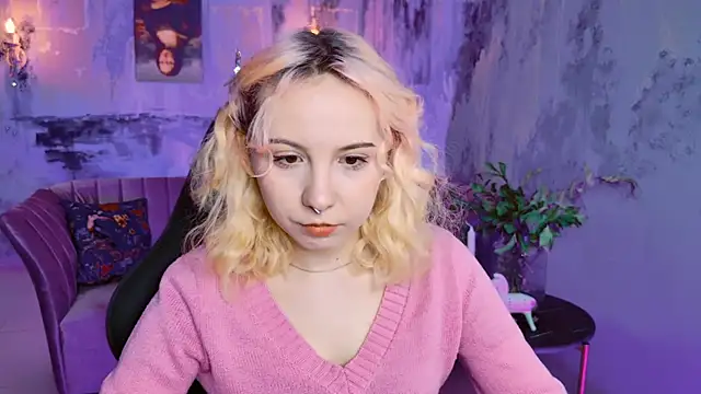 Snapshot of JasmineMilko chatting on March 6, 2025, 5:03 am JasmineMilko online show from March 6, 2025, 5:03 am