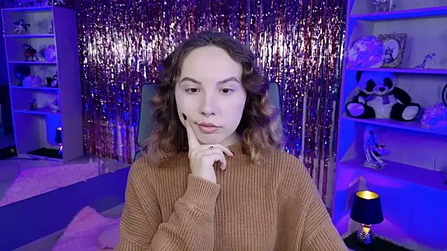 JasmineMilko online show from April 13, 2026, 5:02 am