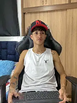  CamiloBass online show from February 27, 2026, 1:05 am