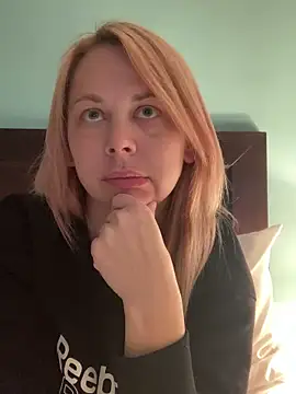 Snapshot of burrkitty chatting on February 7, 2025, 1:11 pm burrkitty online show from February 7, 2025, 1:11 pm