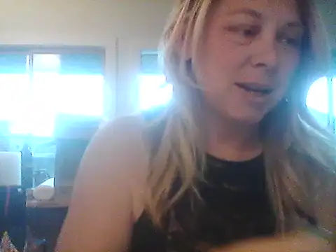 Snapshot of burrkitty chatting on October 9, 2025, 12:19 am burrkitty online show from October 9, 2025, 12:19 am