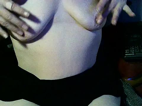 Snapshot of cplf2024 chatting on March 3, 2025, 12:59 am cplf2024 online show from March 3, 2025, 12:59 am