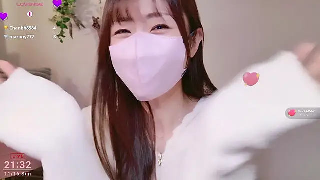 Snapshot of meg_0901 chatting on November 16, 2025, 12:33 pm meg 0901 online show from November 16, 2025, 12:33 pm