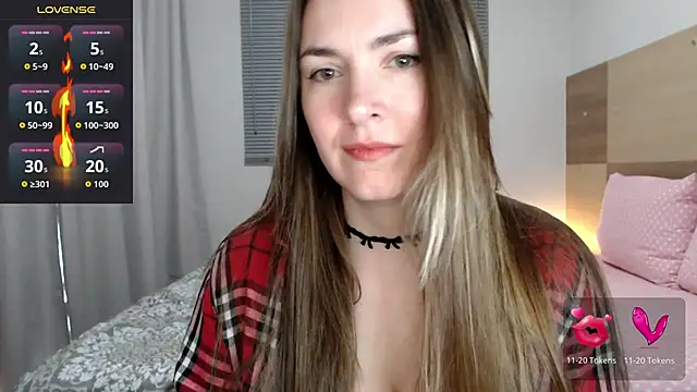 Naughty Annn online show from April 1, 2026, 8:17 pm