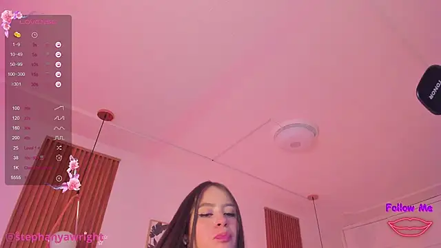 TiffanyWright online show from February 18, 2025, 3:54 pm