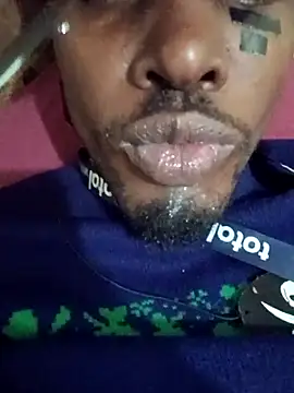 Snapshot of BlackD4uxo chatting on October 17, 2025, 6:49 am BlackD4uxo online show from October 17, 2025, 6:49 am