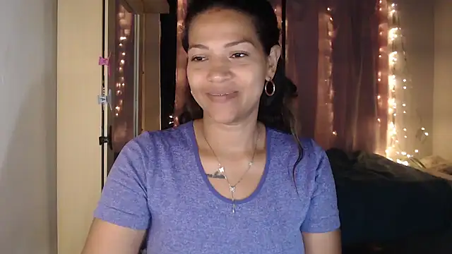 makennaa  online show from September 11, 2025, 10:04 am