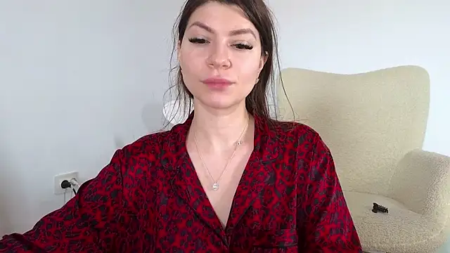 Snapshot of Jullyenn3 chatting on January 6, 2025, 2:03 pm Jullyenn3 online show from January 6, 2025, 2:03 pm