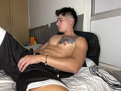 Snapshot of danielv_95 chatting on January 19, 2025, 1:43 am danielv 95 online show from January 19, 2025, 1:43 am