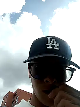 Snapshot of Cuervo_maniaco chatting on December 2, 2024, 3:25 pm Cuervo maniaco online show from December 2, 2024, 3:25 pm