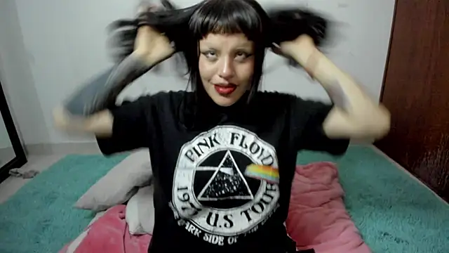 Snapshot of Lucyfx666 chatting on January 13, 2025, 6:06 am Lucyfx666 online show from January 13, 2025, 6:06 am