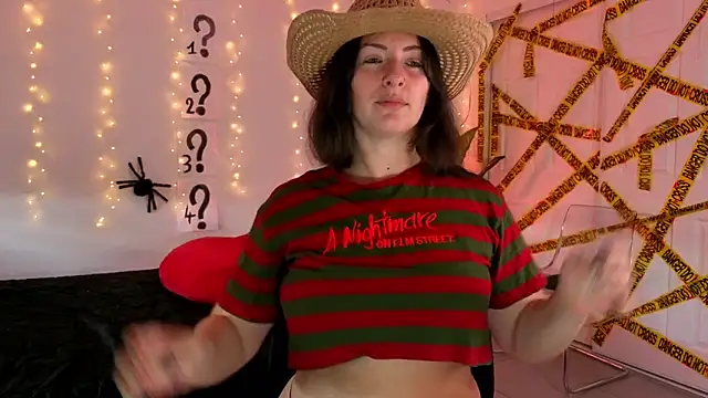 Sapphir3xoxo online show from October 27, 2025, 9:41 pm