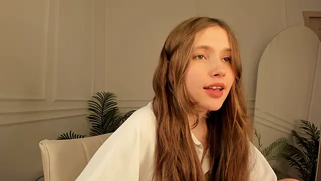 MaryannSoftt online show from September 26, 2025, 3:38 pm